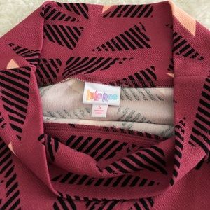 LuLaRoe Skirts - NWT - LLR Cassie (Pencil) Skirt Geometric Design LuLaRoe Skirts - NWT - LLR Cassie (Pencil) Skirt Geometric Design